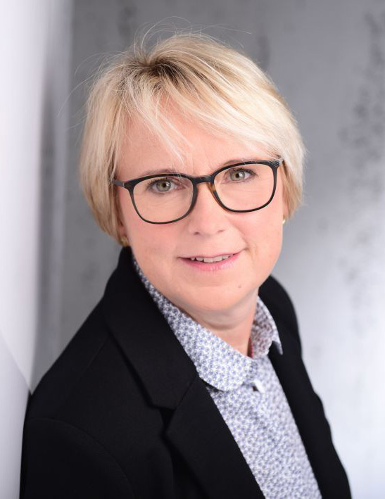 Heike Nowas, Softwaretraining und Mediation